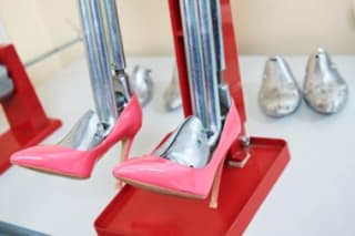 Come allargare le scarpe per renderle comode e confortevoli PittaRosso